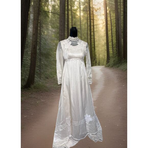 VTG 1970s Wedding Dress Empire Waist Sz Small High Neck Boho Ivory Hippie - Picture 1 of 16
